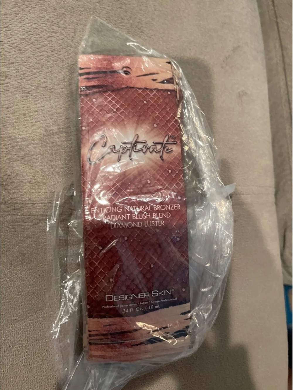 DS Captivate Enticing Natural Bronzer Tanning Lotion, BUNDLE OF 10